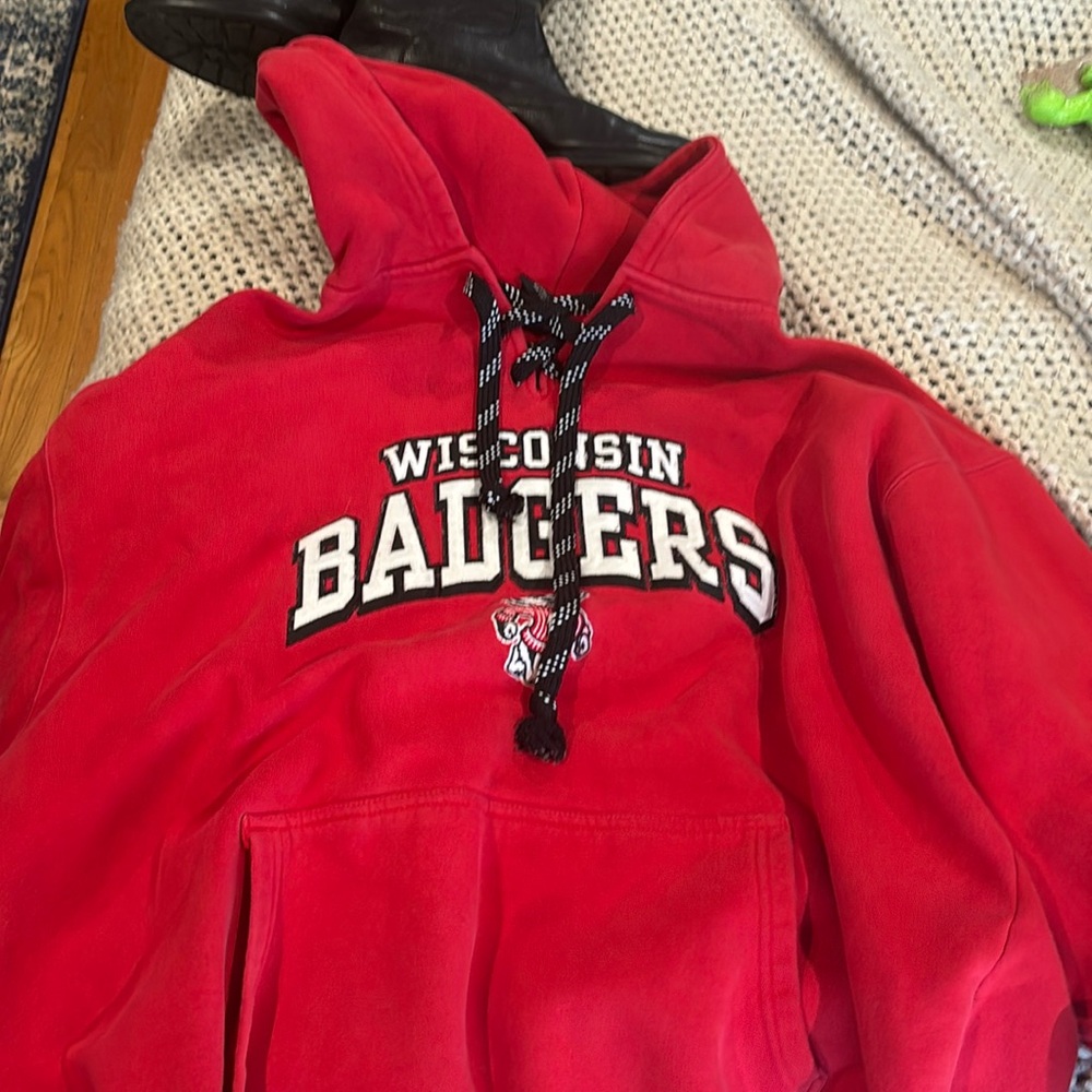 Wisconsin badgers hoodie XL